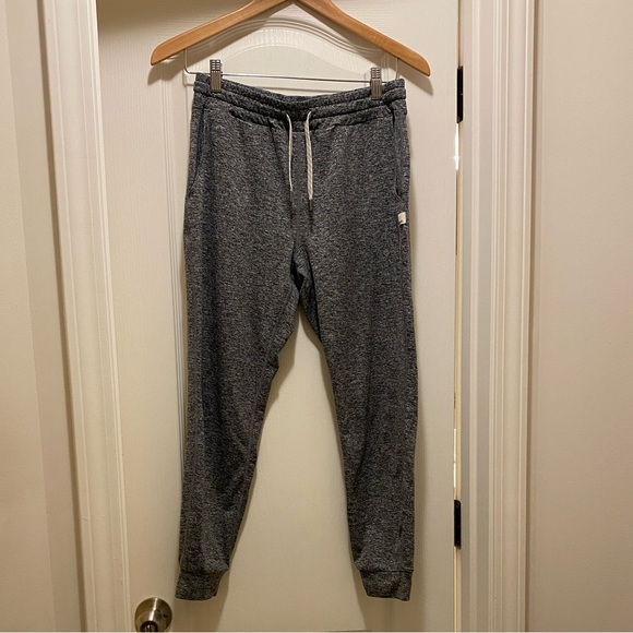 Vuori Performance Joggers for Women - Picture 2 of 11